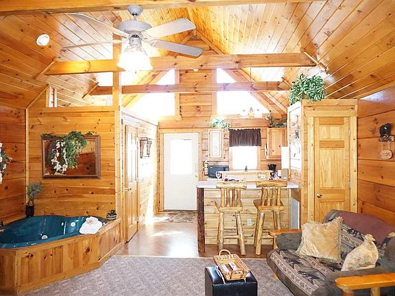 3rd image of 318 Brown Wren Way
