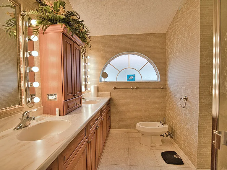 1191 Harbor Town Way — Photo 21