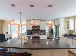 63 Stroudwater Rd, Portland, ME 04102