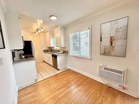 5th image of 1530 S Saltair Ave APT 16