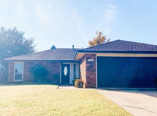 5829 Will Rogers Dr, Enid, OK 73703
