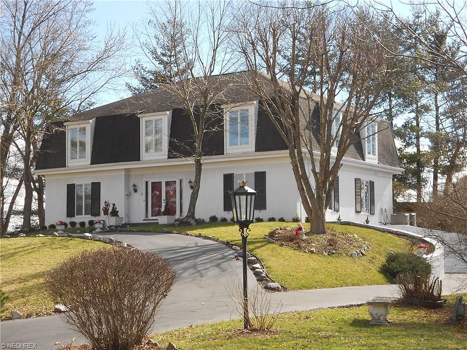 1st image of 22 Lynnwood Dr