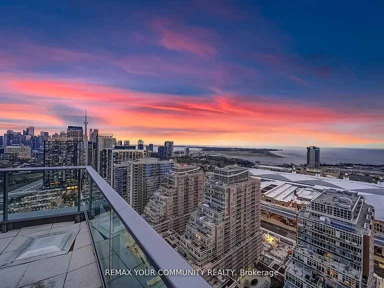 150 E Liberty St #Penthouse 2 — Photo 37