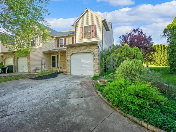 1737 Brookstone Dr, Alburtis, PA 18011