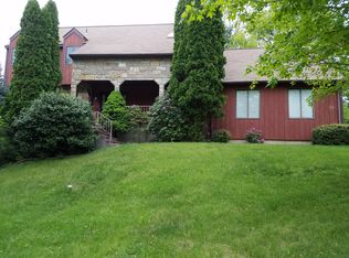 93 Knob Hill Rd, Hackettstown, NJ 07840