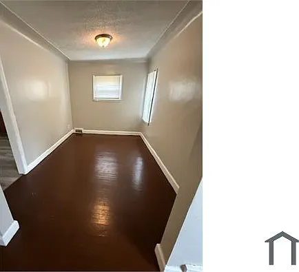 4 bed, $1,895 — Photo 2