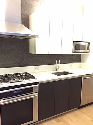 Rented by RELO REDAC INC. | media 9