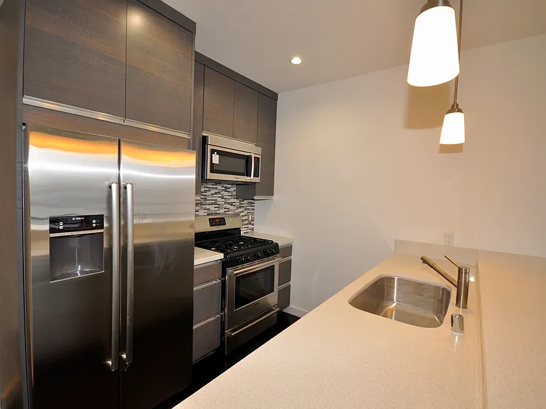 149 Dore St #3 — Photo 5