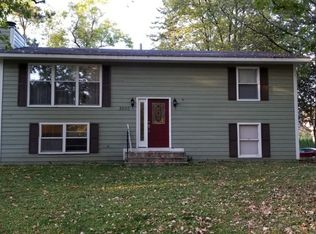 3600 Togo Rd, Wayzata, MN 55391