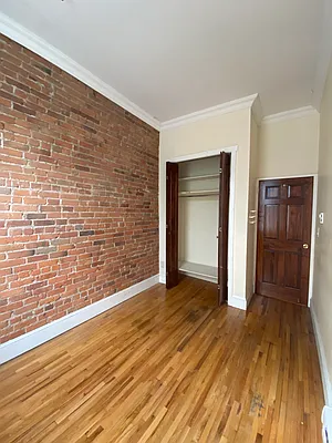 Rented by Oxford Property Group | media 26