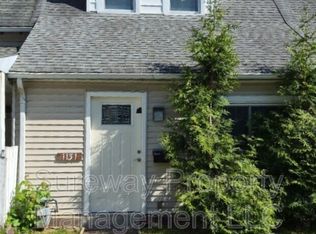 1131 Sterling Ave, Marcus Hook, PA 19061