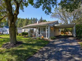 6250 Hollow Dr, East Petersburg, PA