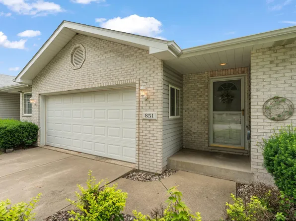 851 Blue Jay Way, Dyer, IN 46311