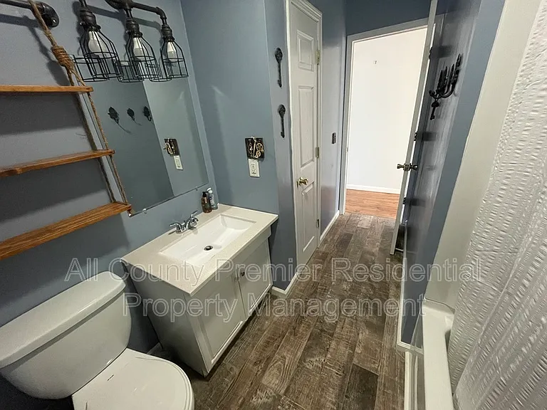 3138 Powhatan Ave — Photo 9