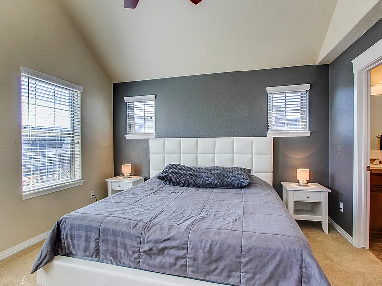 3561 Yosemite St — Photo 31