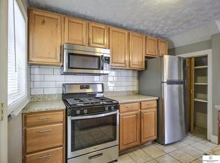 4915 Davenport St APT 5, Omaha, NE 68132