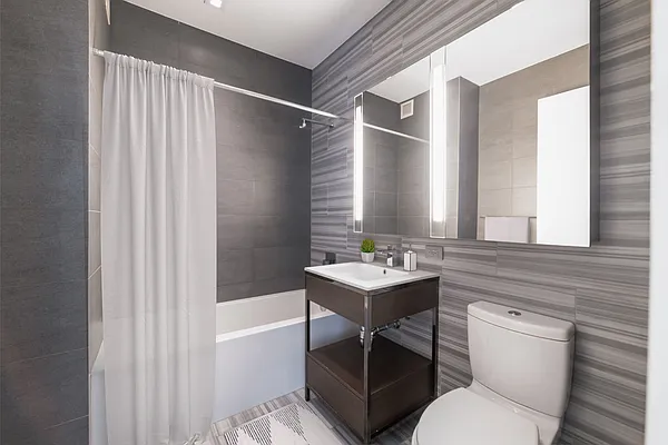 Rented by Aura NYC LLC | media 6