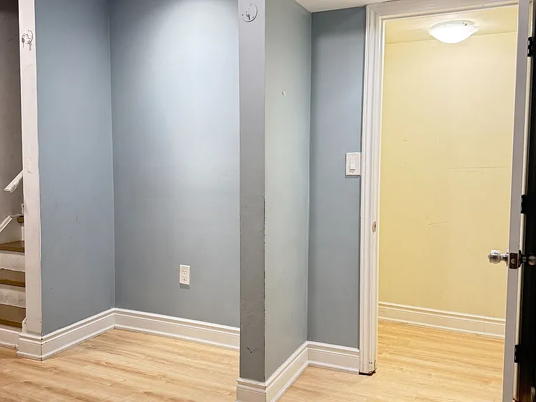 3304 Sunlight St #BASEMENT — Photo 14