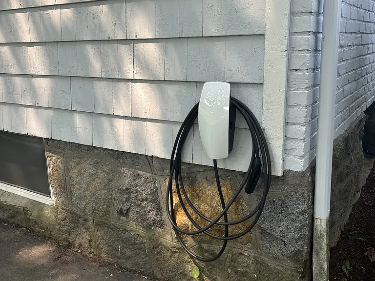 132 Eliot St — Photo 41