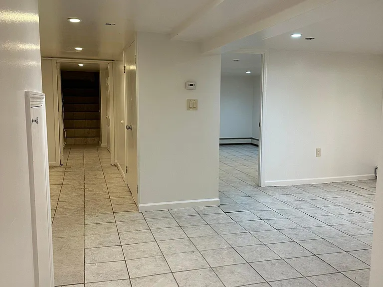 46 Grant St #GROUND FLOOR — Photo 2