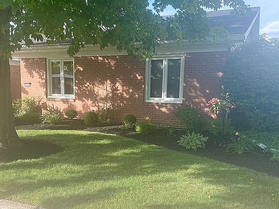 4th image of 1010 N Jefferson St