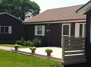 8030 Ford Dr, Burlington, WI 53105