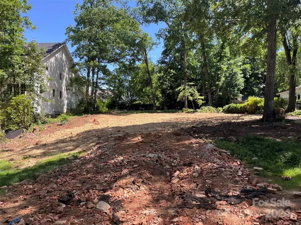 622 Ashworth Rd, Charlotte, NC 28211