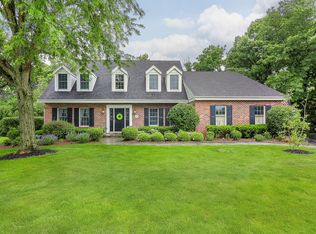 1925 Kentwood Ct, Darien, IL
