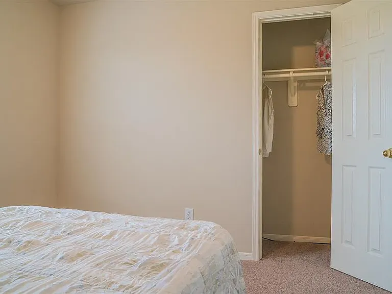 8002 Arapahoe Ridge Ln — Photo 4