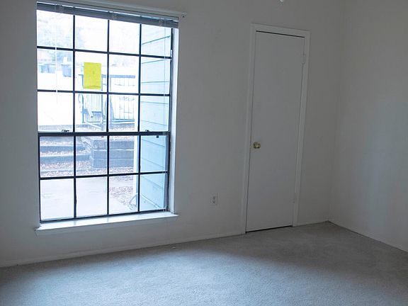 3rd image of 11609 April Dr APT C