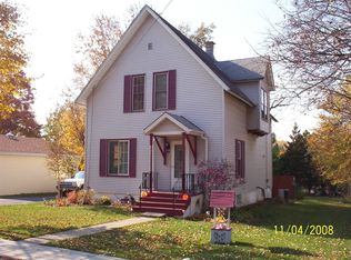 412 S 1st St, Elburn, IL 60119