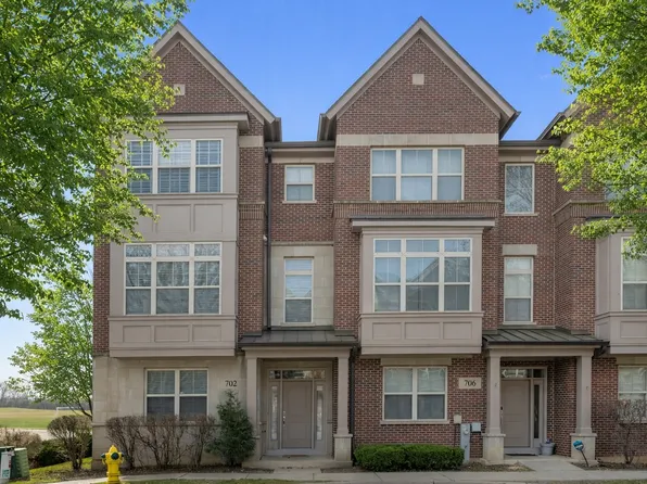 702 N Keystone Ln, Vernon Hills, IL 60061