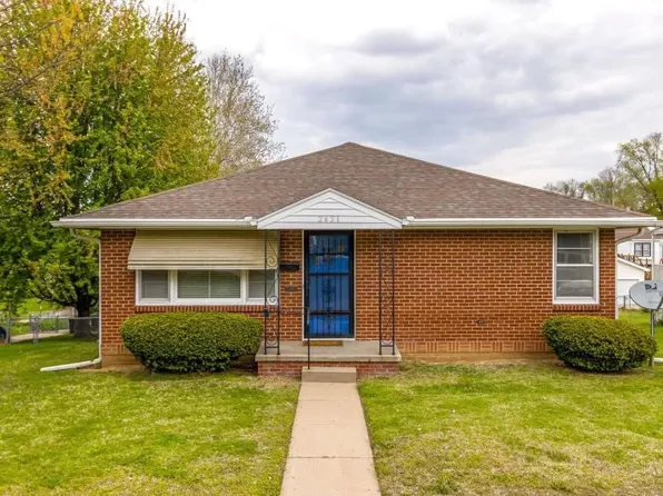 2421 Penn St, Saint Joseph, MO 64507