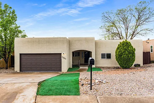 1221 Paisano St NE Photo 1