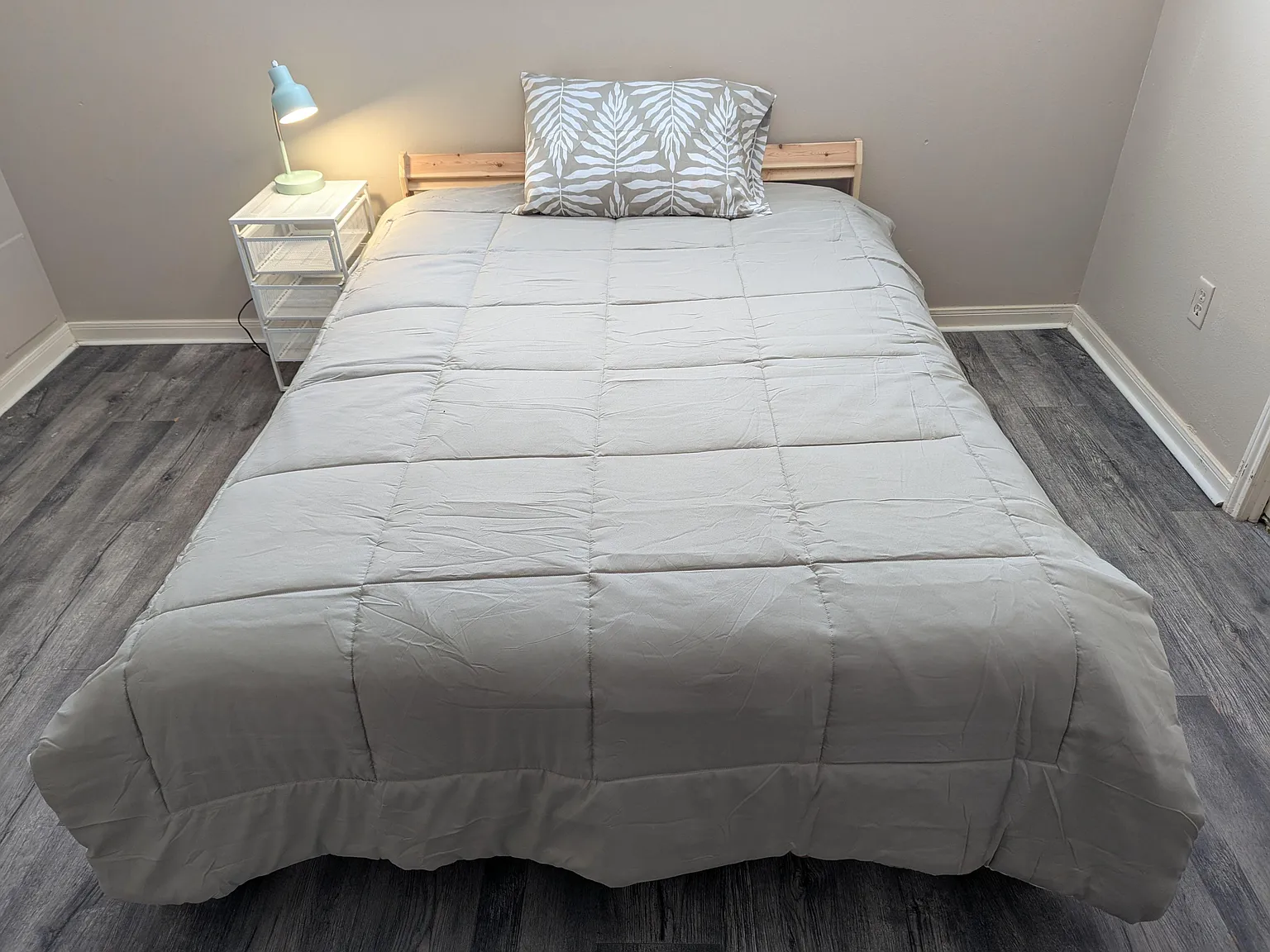 4 bed, 2.5 bath, 2130 sqft, $819 — Photo 2