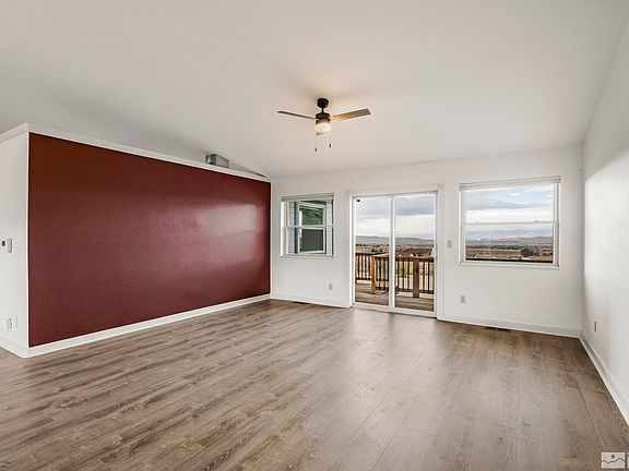 2nd image of 575 Eliza Ct