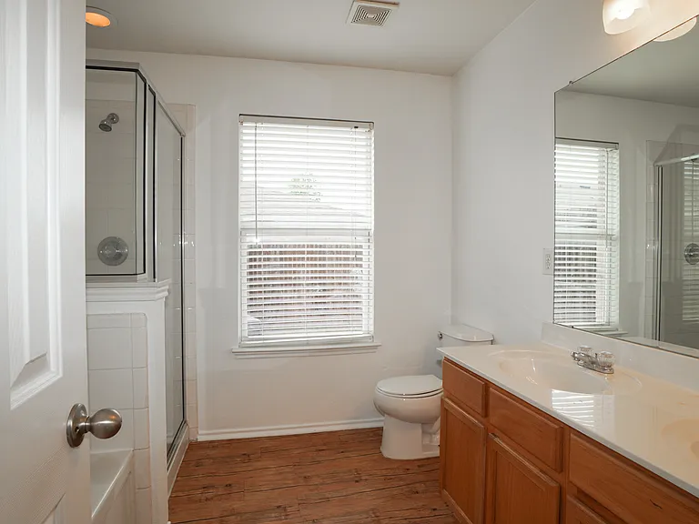309 Stanford Dr — Photo 9
