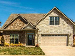 301 Turnberry Cir, Clarksville, TN 37043