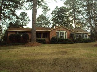 681 Woodridge Dr, Macon, GA