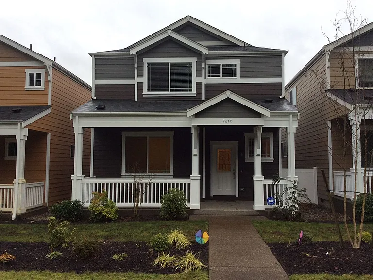 7613 Columbia Way NE — Photo 1