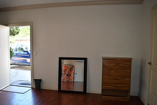12543 Hart St — Photo 7