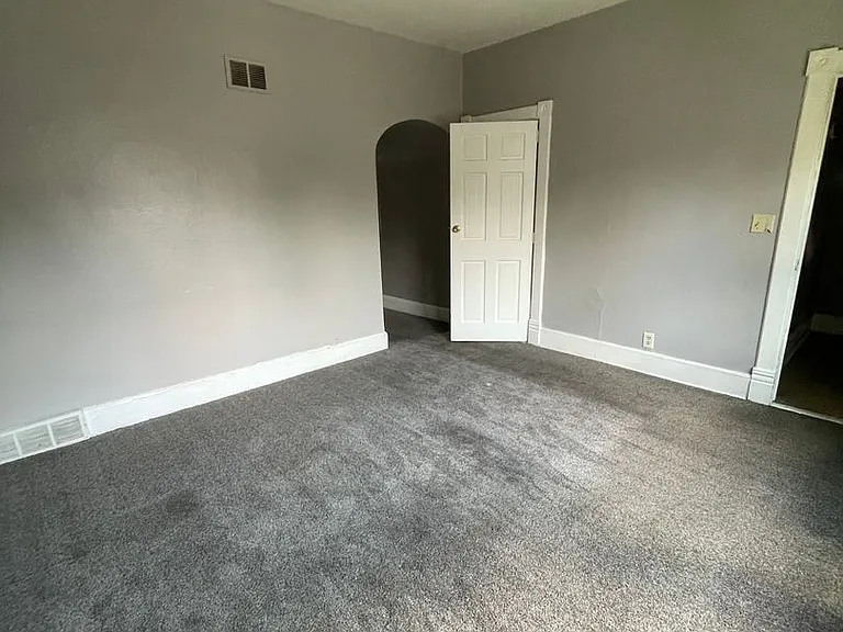 2562 S 9th St — Photo 5
