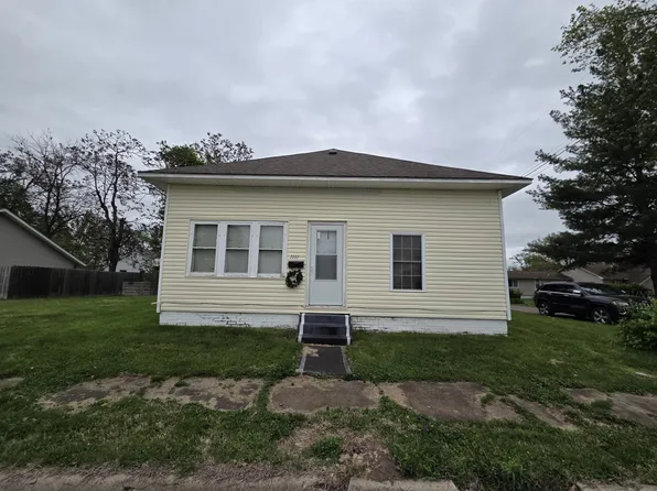1111 S Mechanic St, Marion, IL 62959