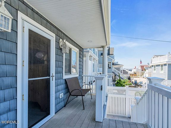 5th image of 419 Beachfront