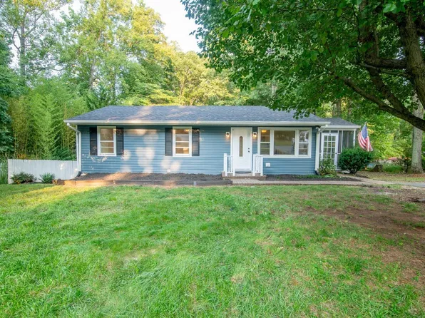 600 Dunivan Dr, Rustburg, VA 24588