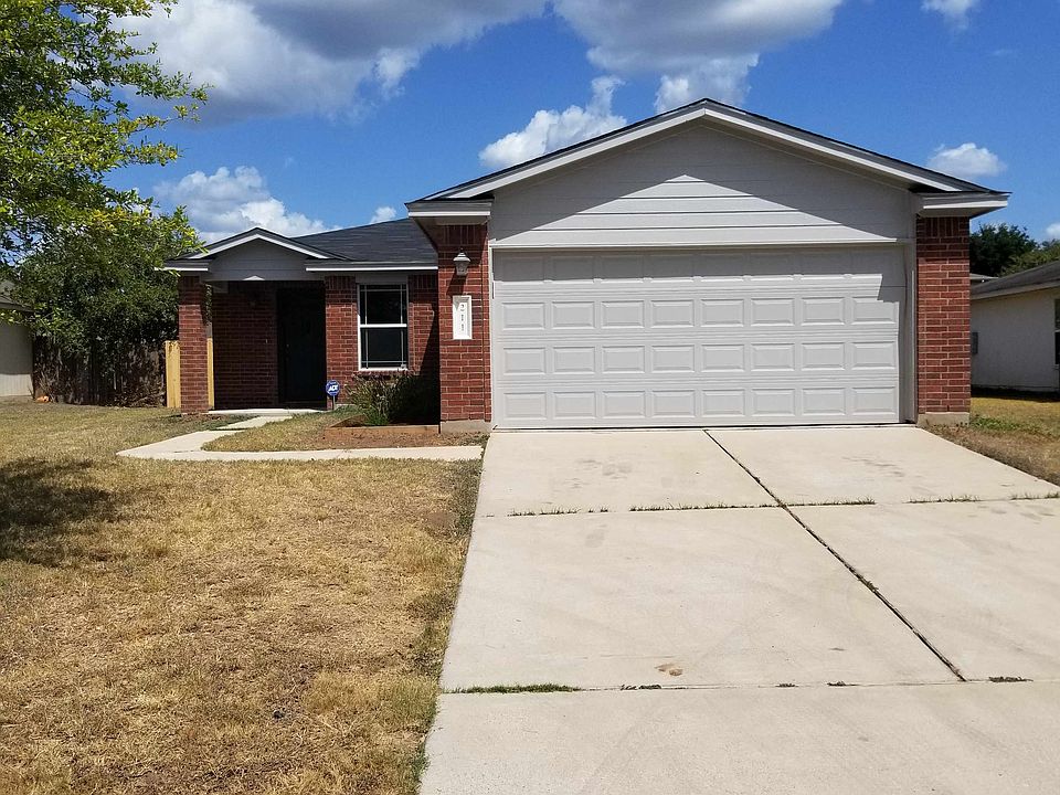 1st image of 211 Jennifer Ln