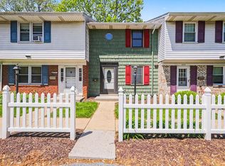 933 E Maple St, Palmyra, PA 17078