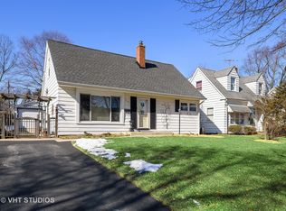 710 S Highland Ave, Arlington Heights, IL