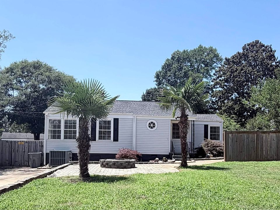 1st image of 16 Rutledge Ave