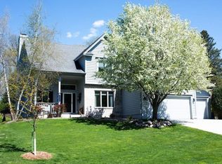 6659 Moorland Dr, Eden Prairie, MN 55346